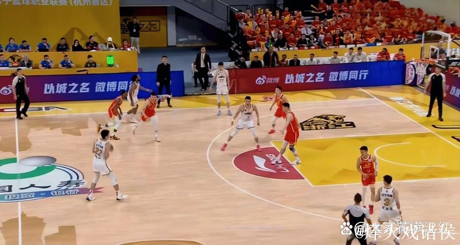 8秒之内完成进攻,这样的辽宁男篮让你变得很陌生 8秒之内完成进攻,这样的辽宁男篮让你变得很陌生